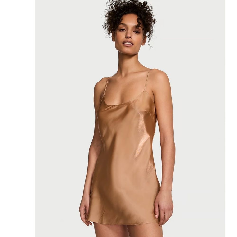 NWT Victoria’s Secret Organza Slip Size Medium